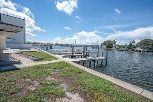 6505 DEBBIE LN S — photo 44