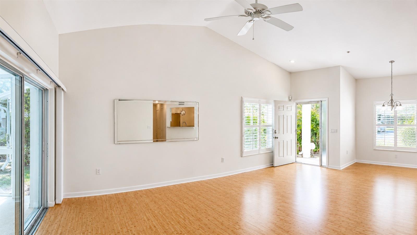 5429 STONEYBROOK LN #102 — photo 6