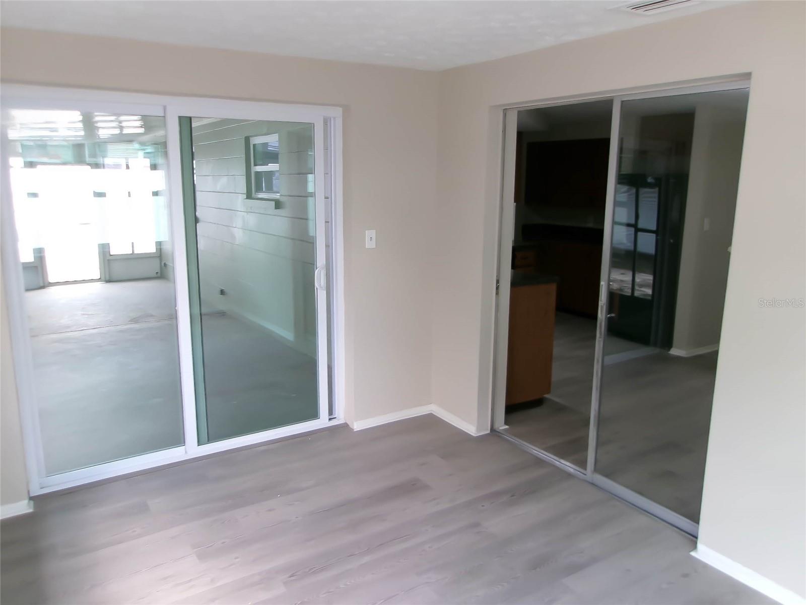 1421 NORMANDY BLVD — photo 13