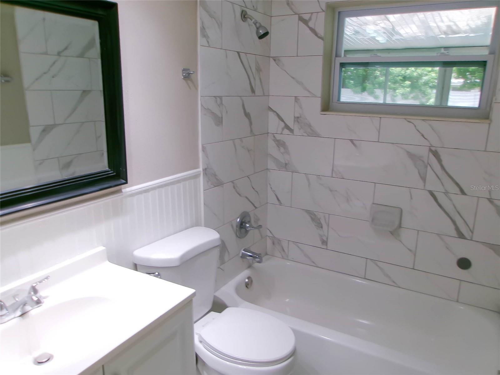 1421 NORMANDY BLVD — photo 7