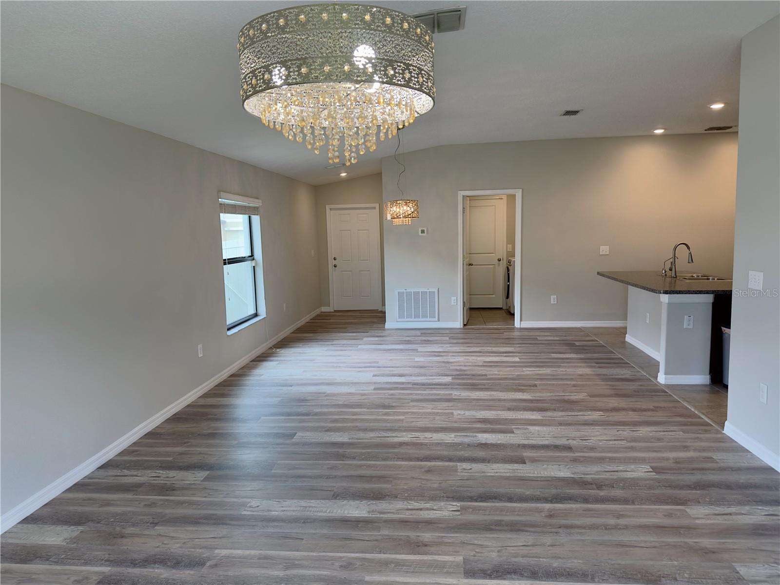 9746 SAGE CREEK DR — photo 6