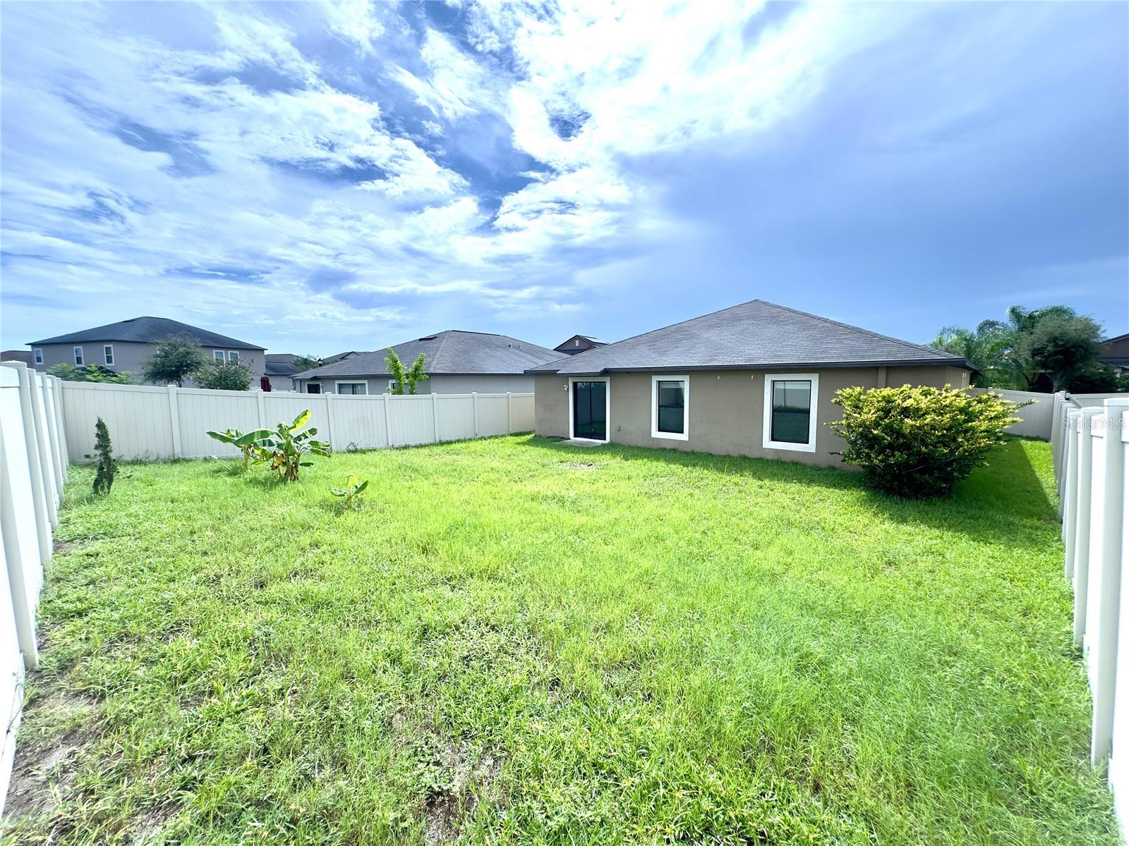 9746 SAGE CREEK DR — photo 22
