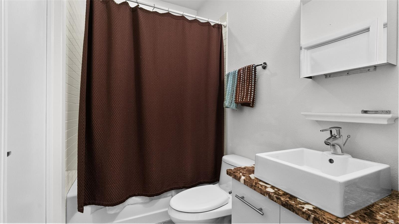 212 S MOODY AVE #2 — photo 38
