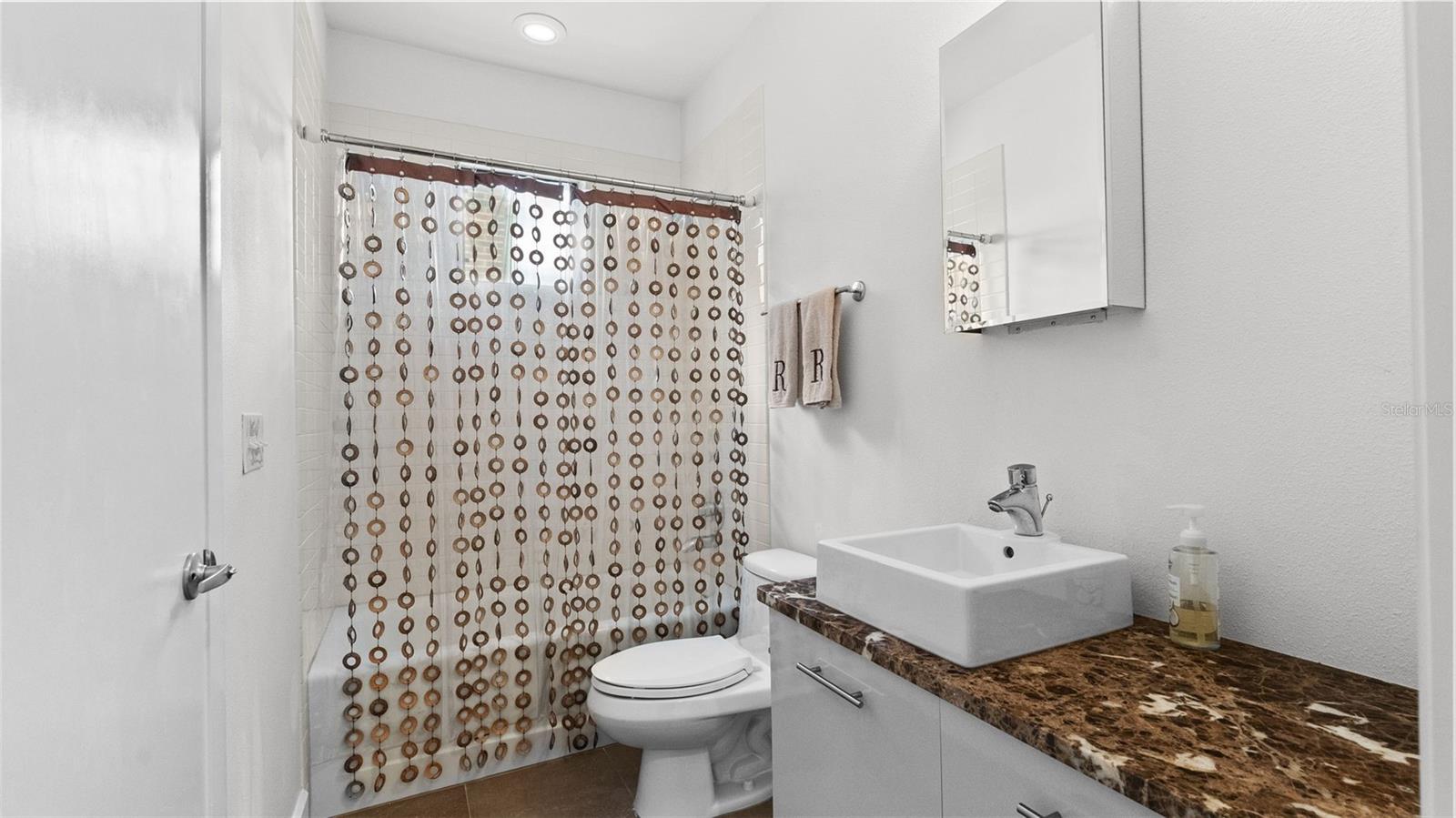 212 S MOODY AVE #2 — photo 17