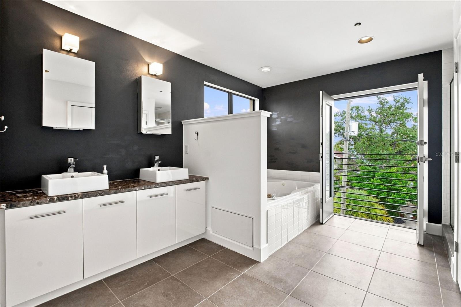 212 S MOODY AVE #2 — photo 27