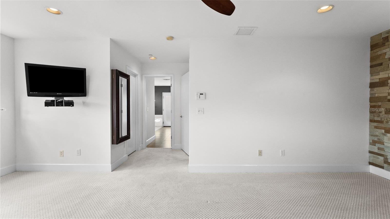 212 S MOODY AVE #2 — photo 22