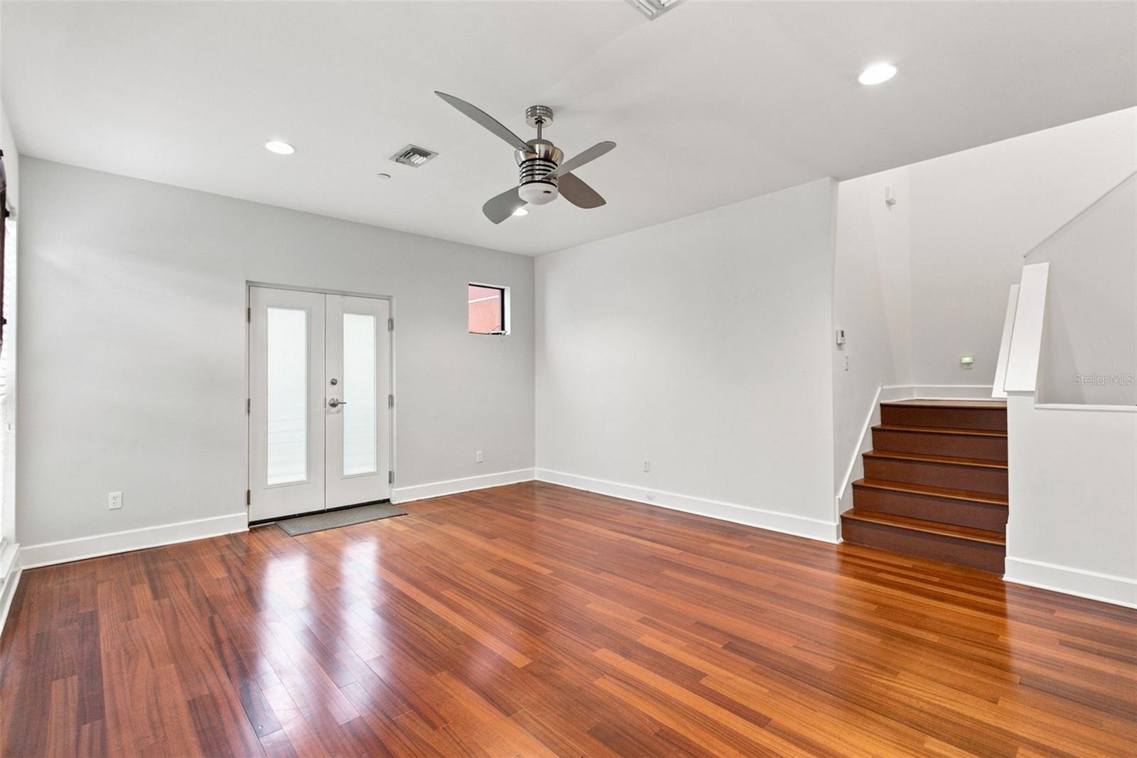 212 S MOODY AVE #2 — photo 9