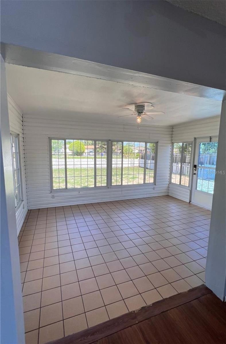 9103 WHITMAN LN — photo 3
