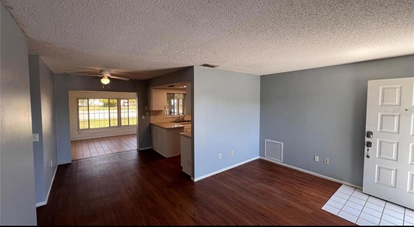 9103 WHITMAN LN — photo 7