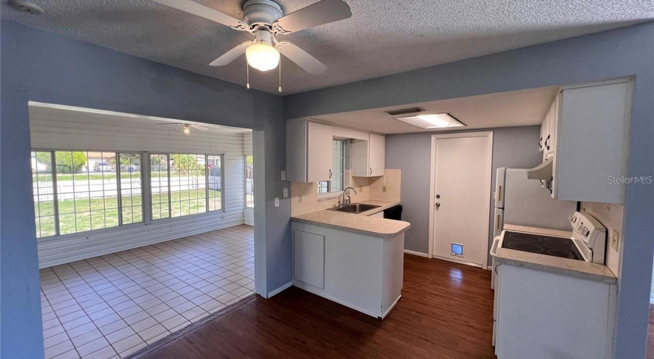 9103 WHITMAN LN — photo 5