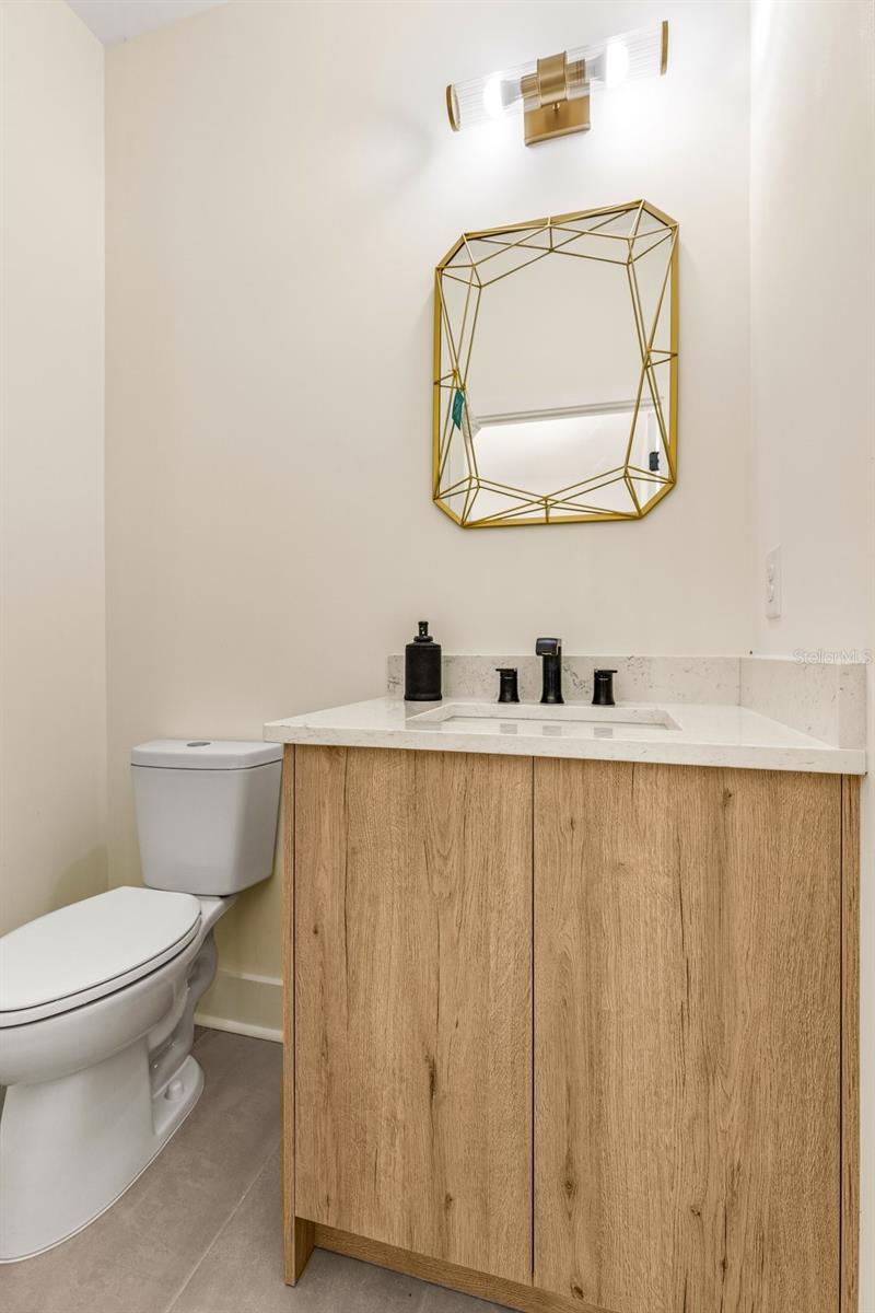 412 W AMELIA AVE #2 — photo 29