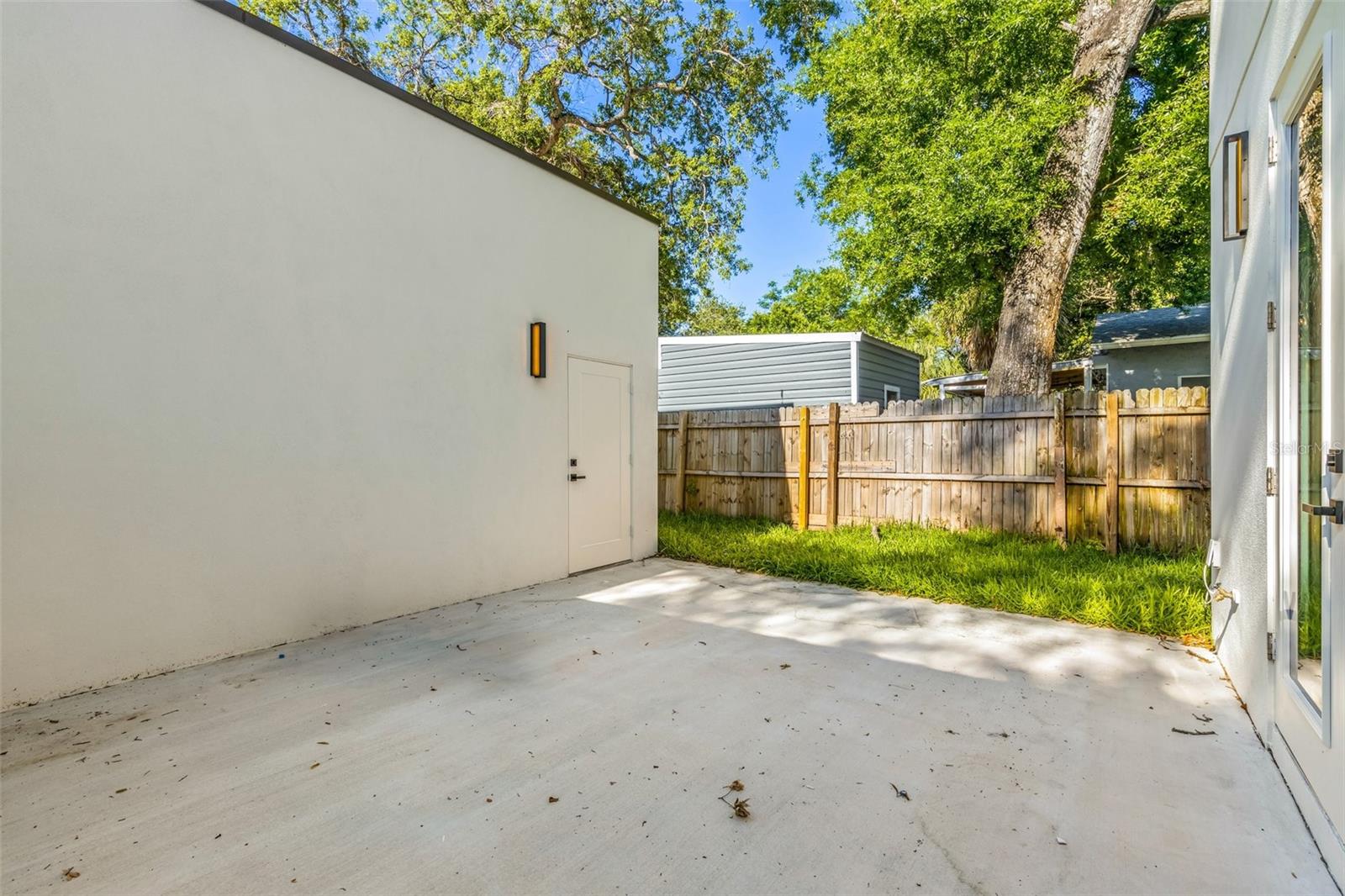 412 W AMELIA AVE #2 — photo 38