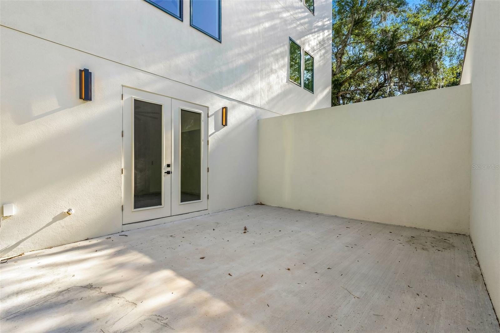412 W AMELIA AVE #2 — photo 39