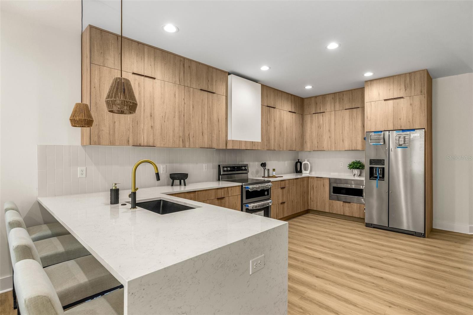 412 W AMELIA AVE #2 — photo 11
