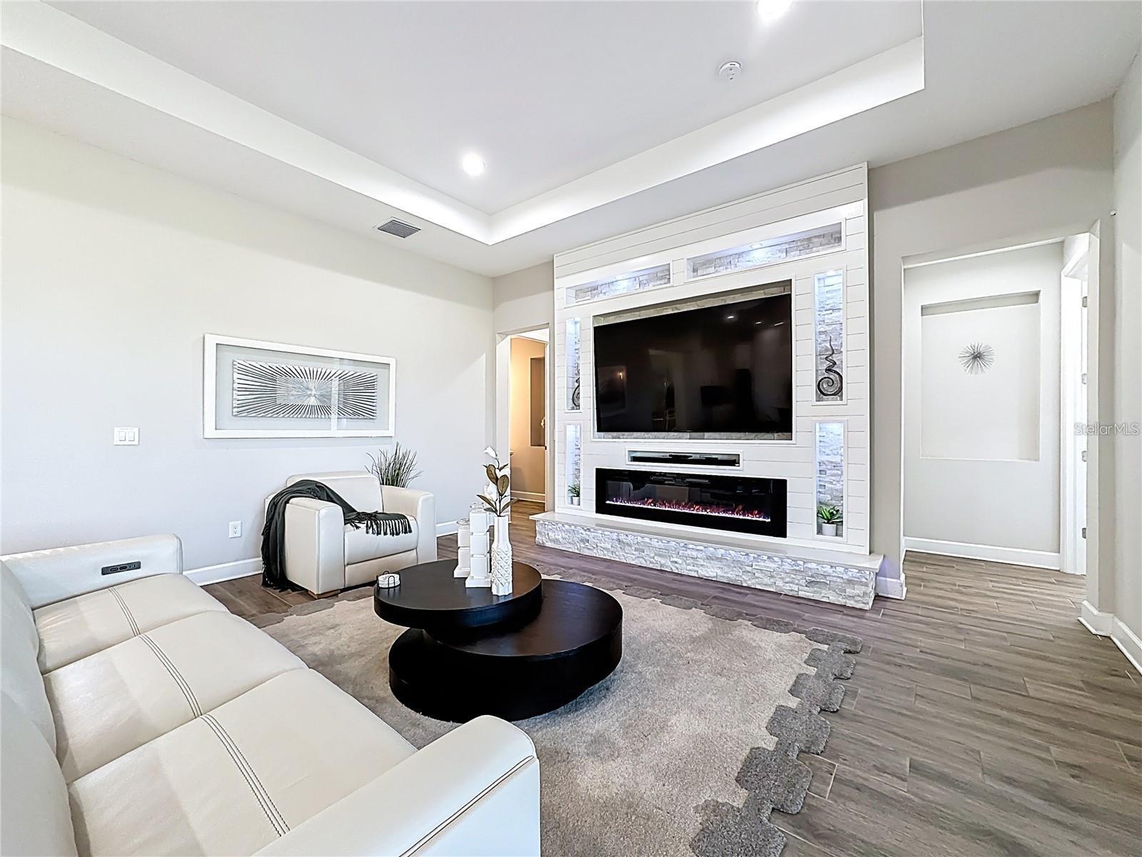 5216 LAKE VENICE DR — photo 36