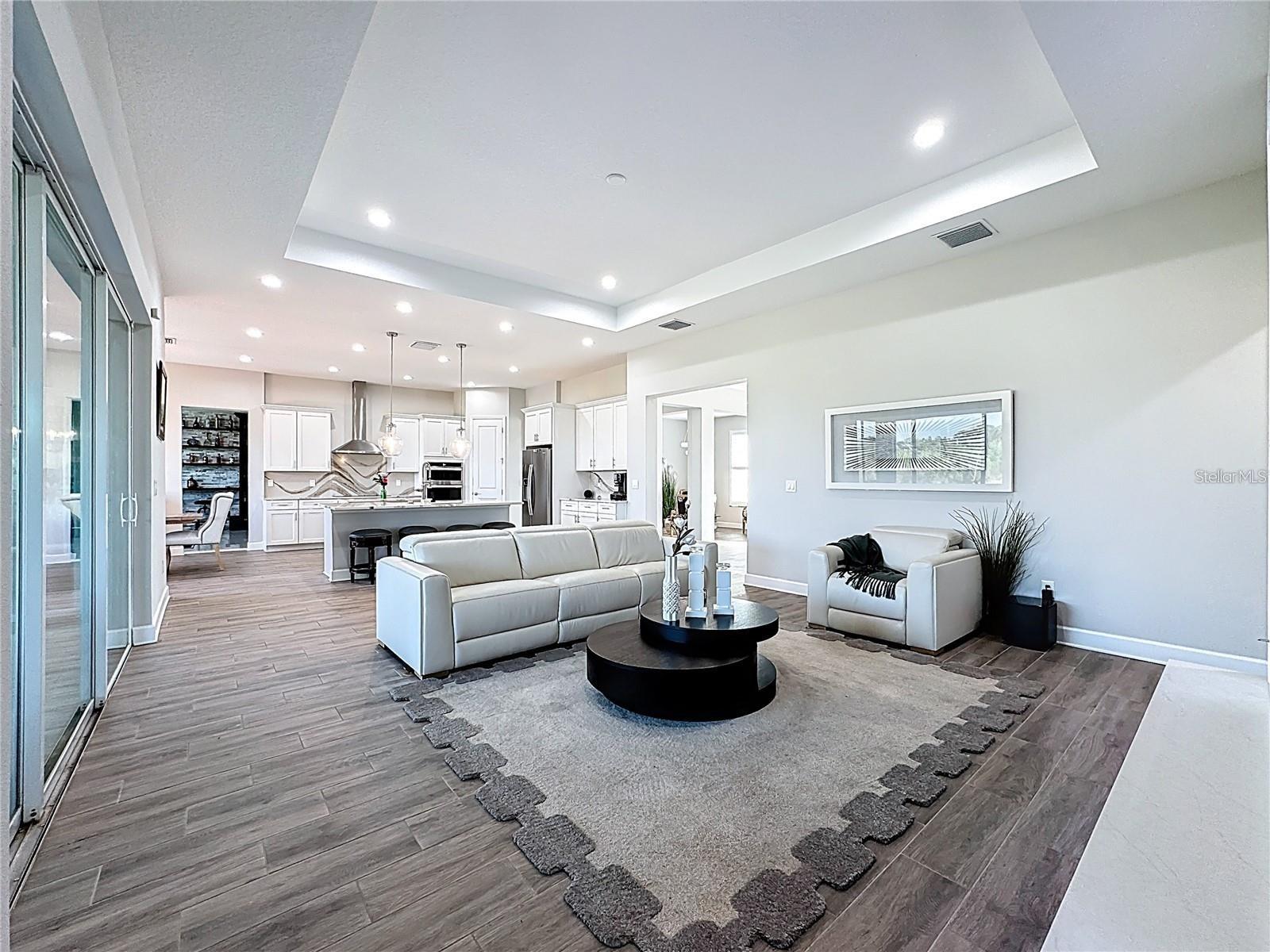5216 LAKE VENICE DR — photo 11