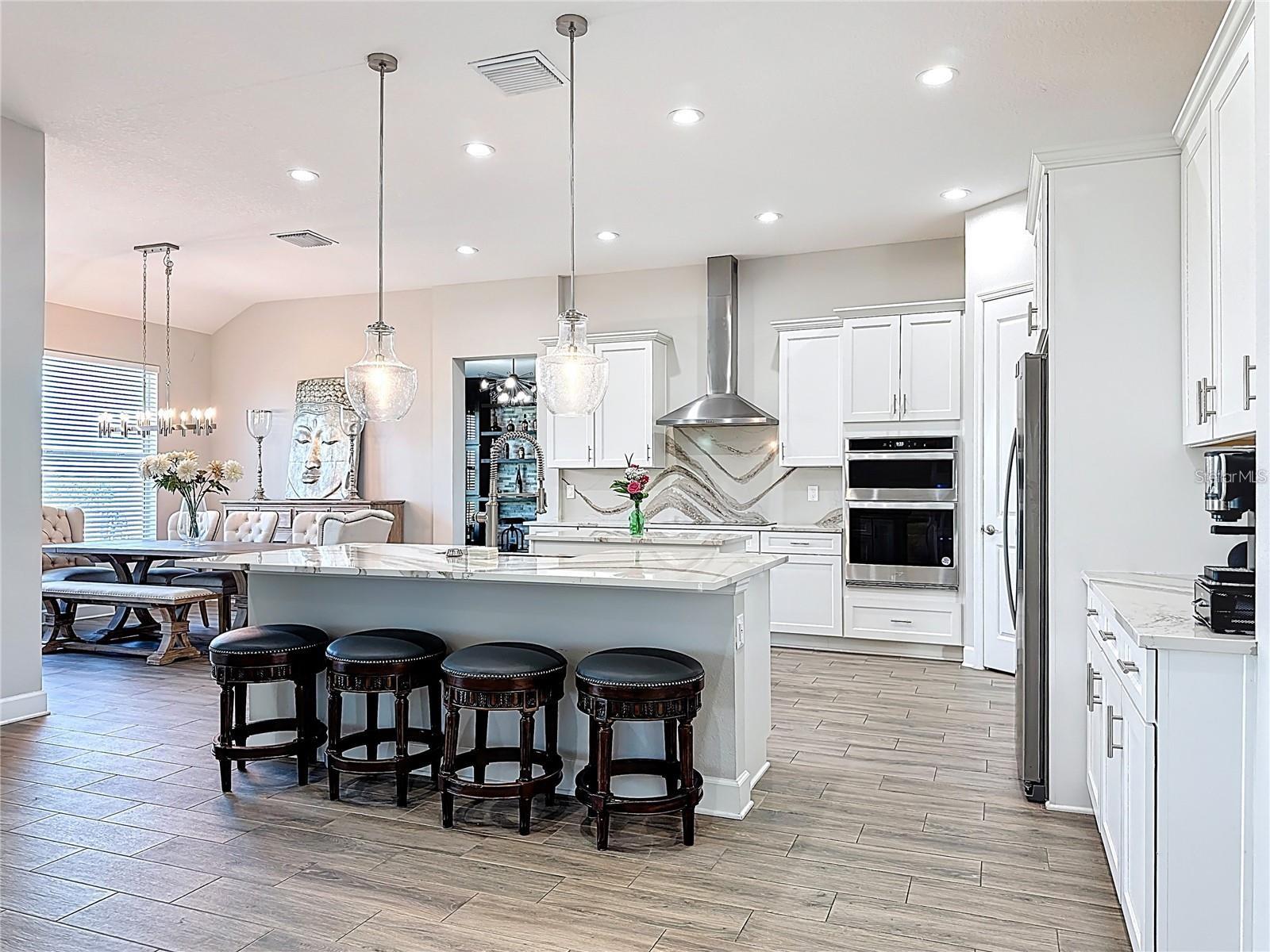 5216 LAKE VENICE DR — photo 4