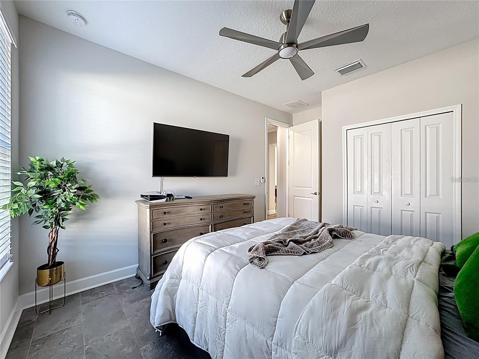 5216 LAKE VENICE DR — photo 22