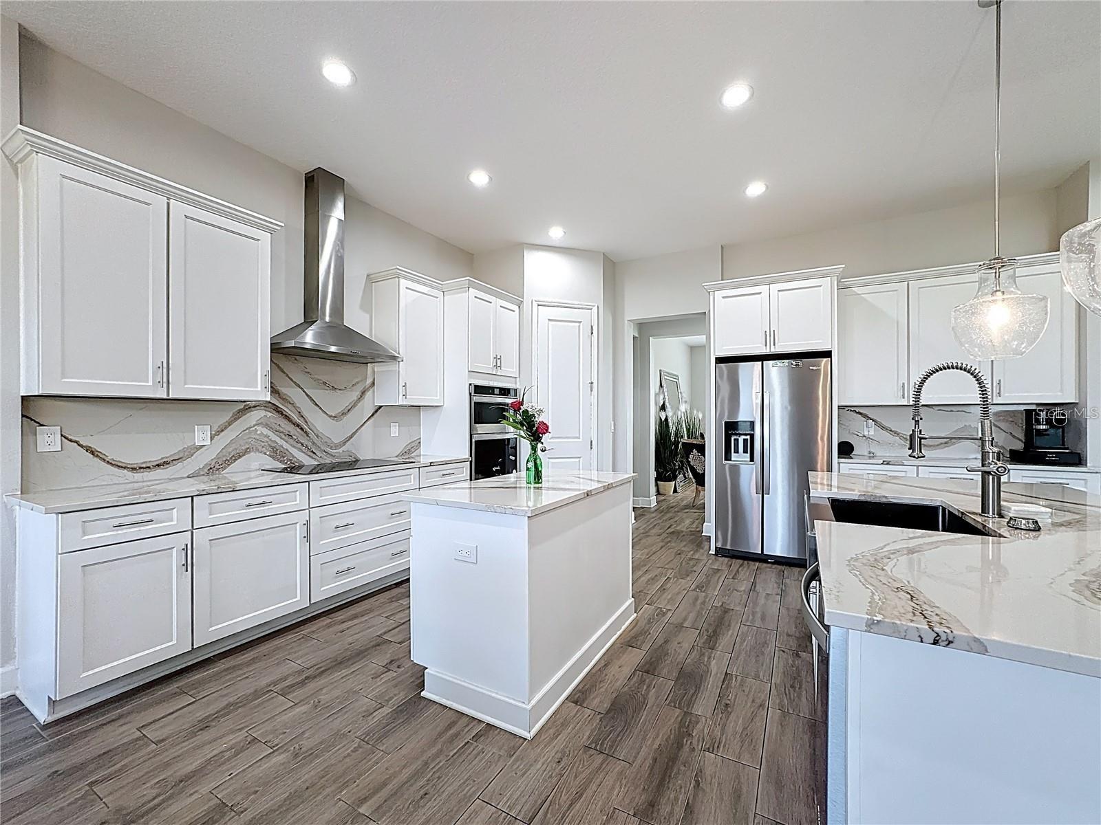 5216 LAKE VENICE DR — photo 6