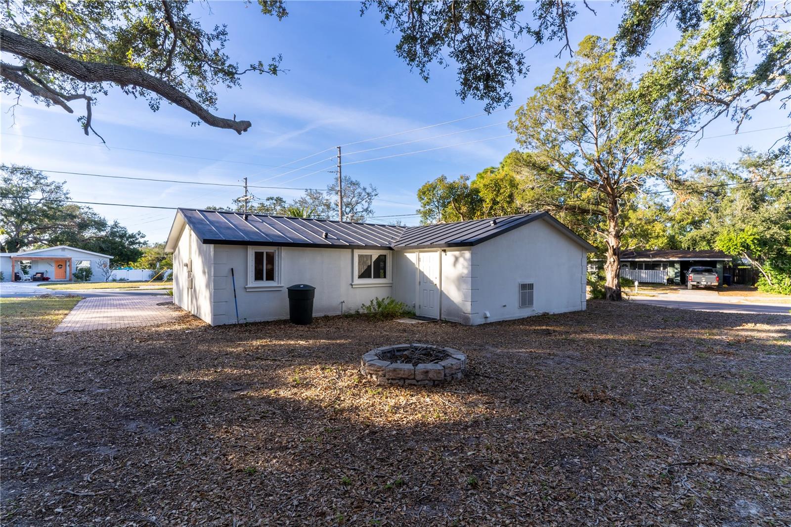 1395 DAVIS RD — photo 6
