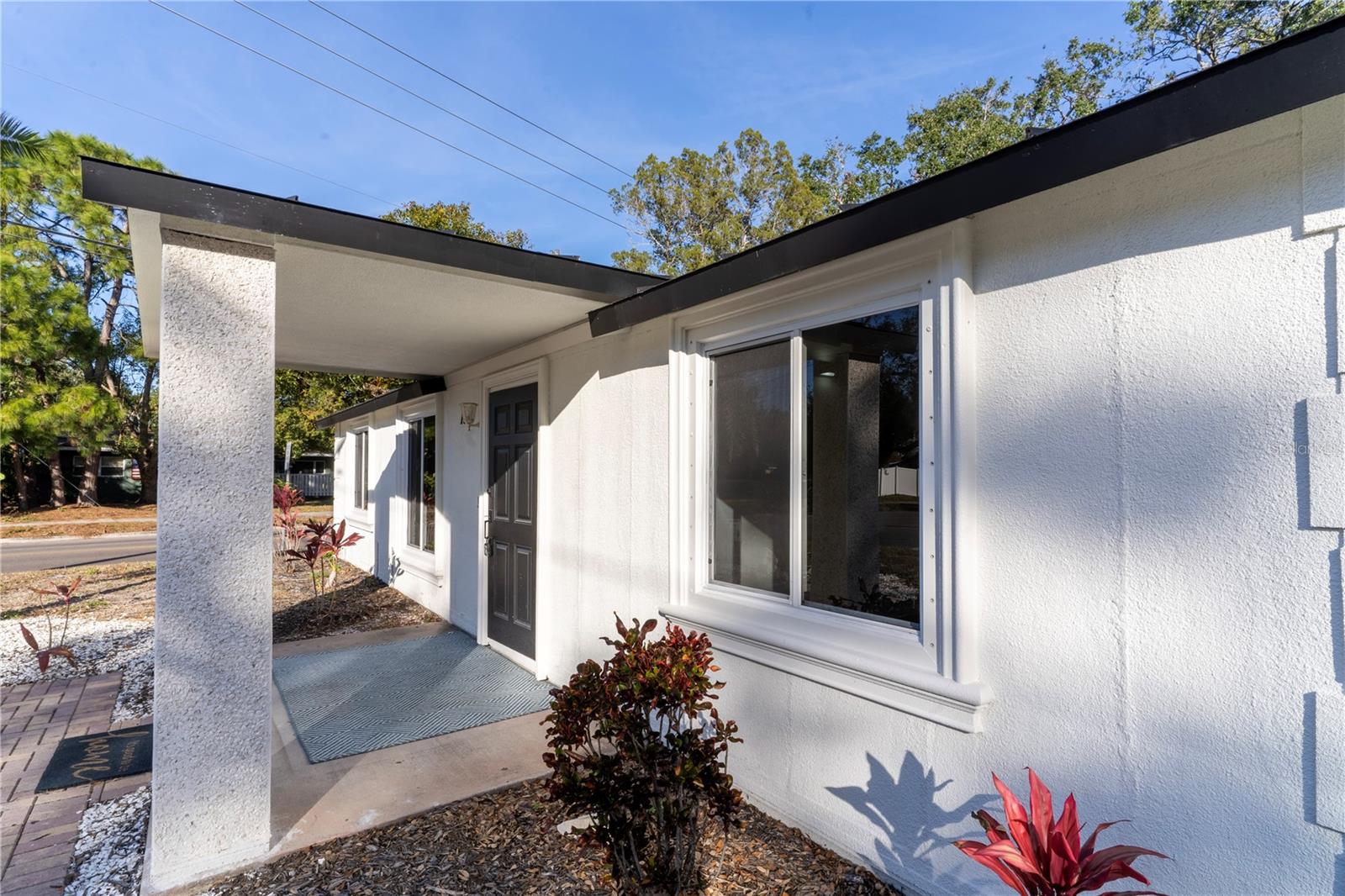 1395 DAVIS RD — photo 4