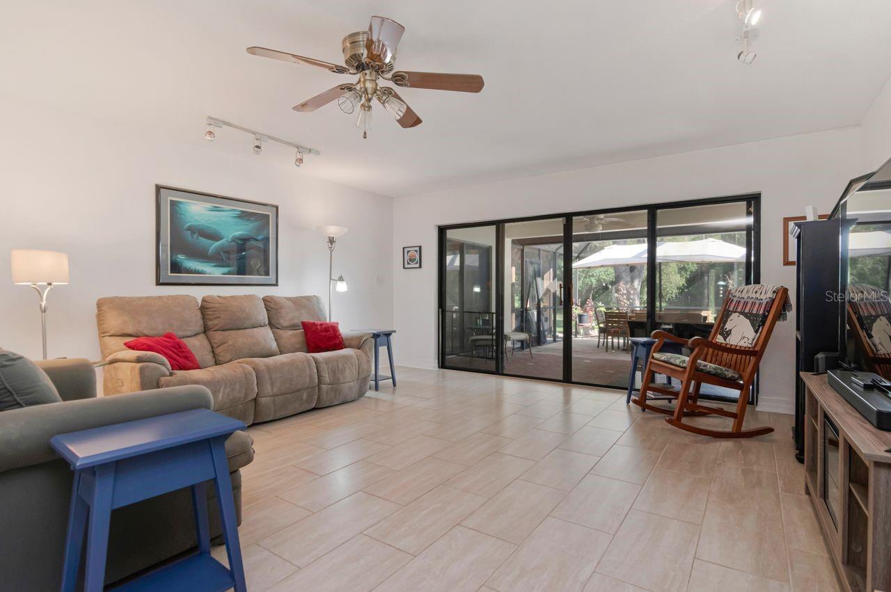 17535 WELLFIELD CT — photo 9