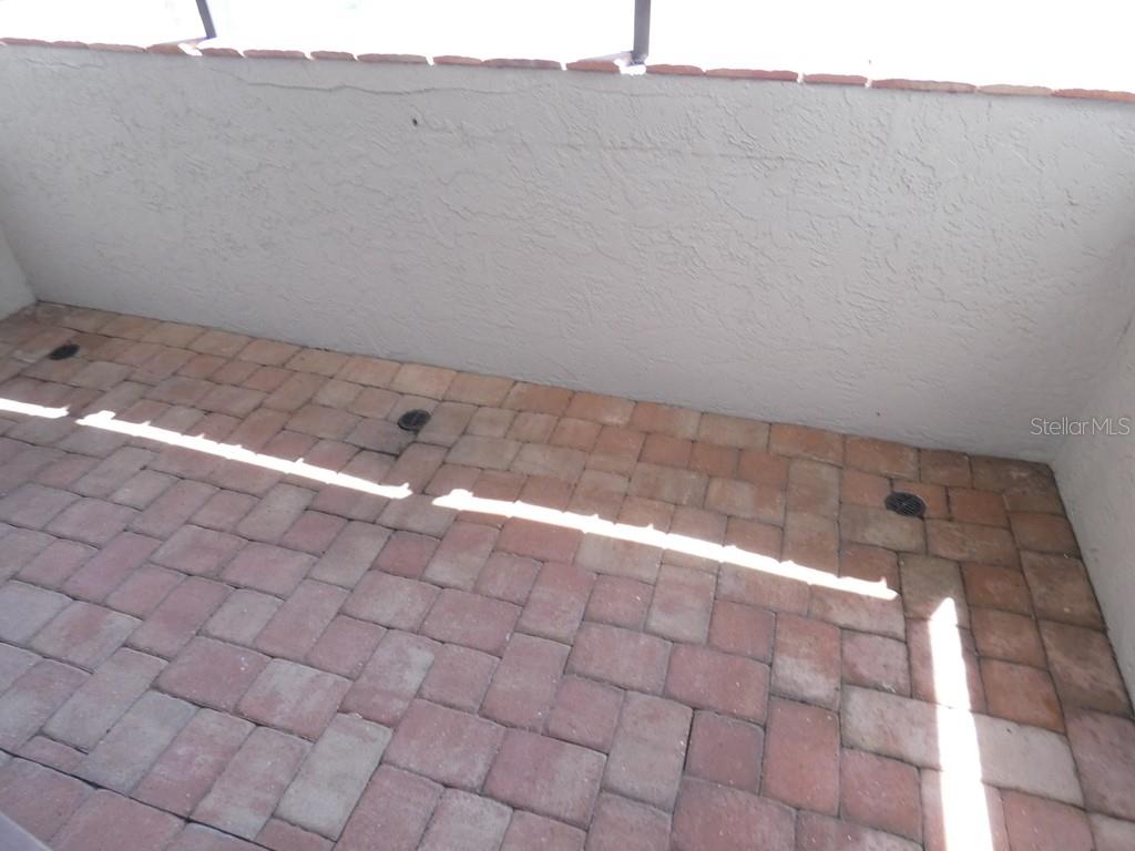 104 BOUGH AVE #104 — photo 31