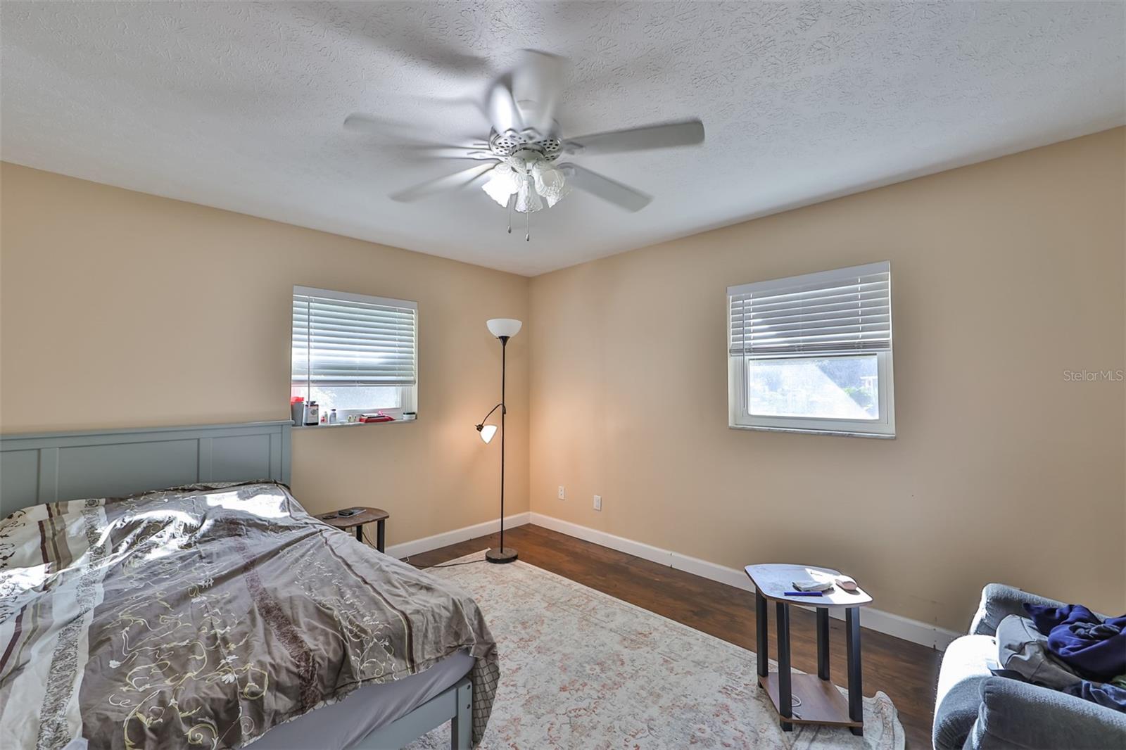 103 N KINGSWAY RD — photo 17