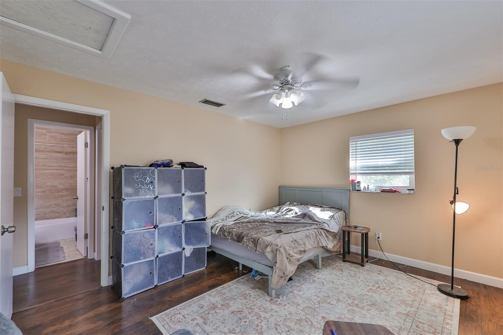 103 N KINGSWAY RD — photo 18