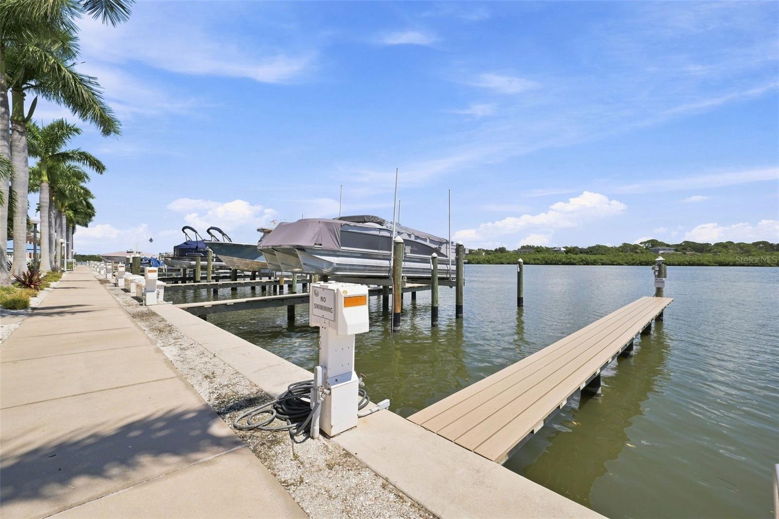 19417 GULF BLVD #C209 — photo 27