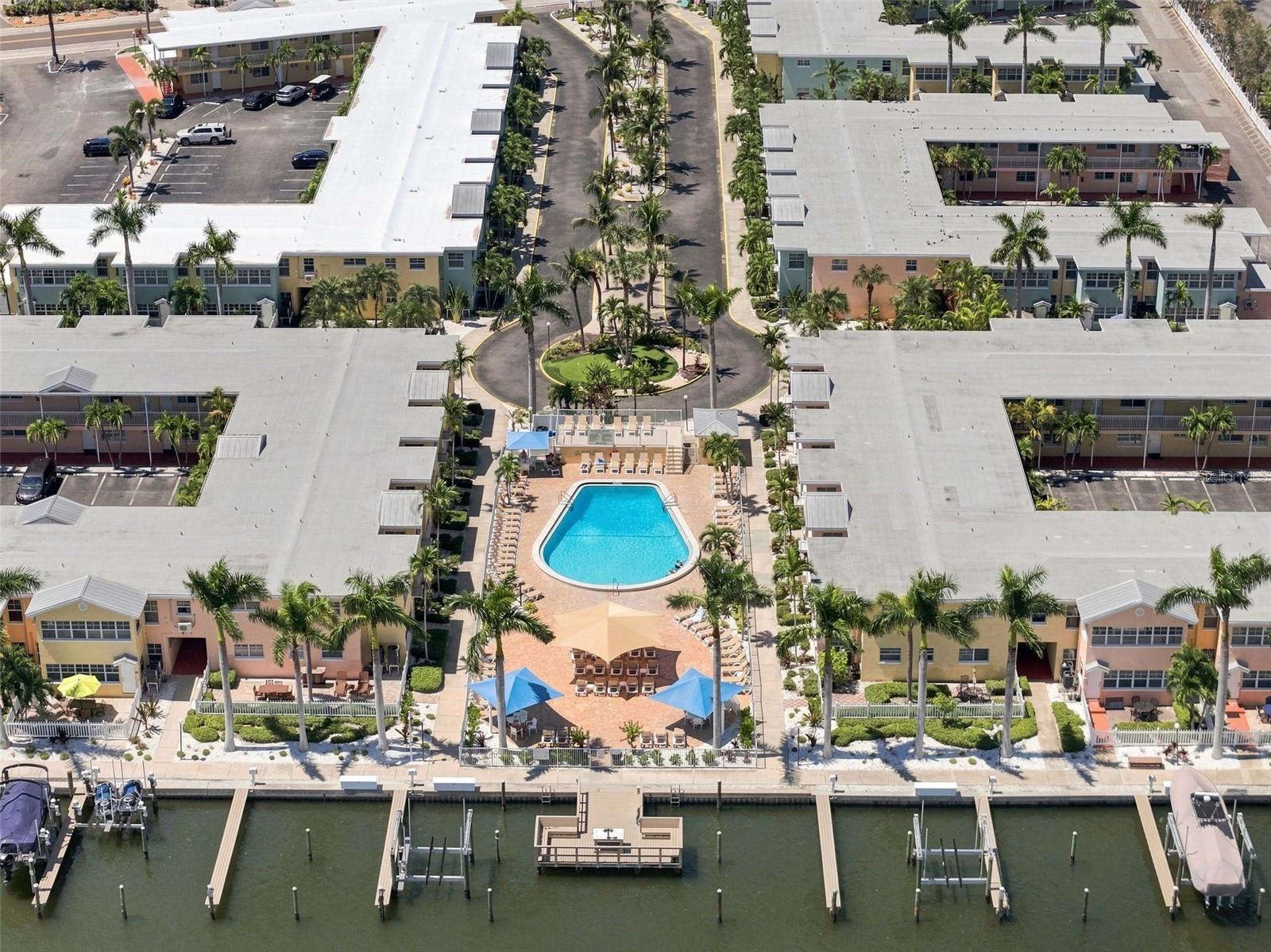 19417 GULF BLVD #C209 — photo 32