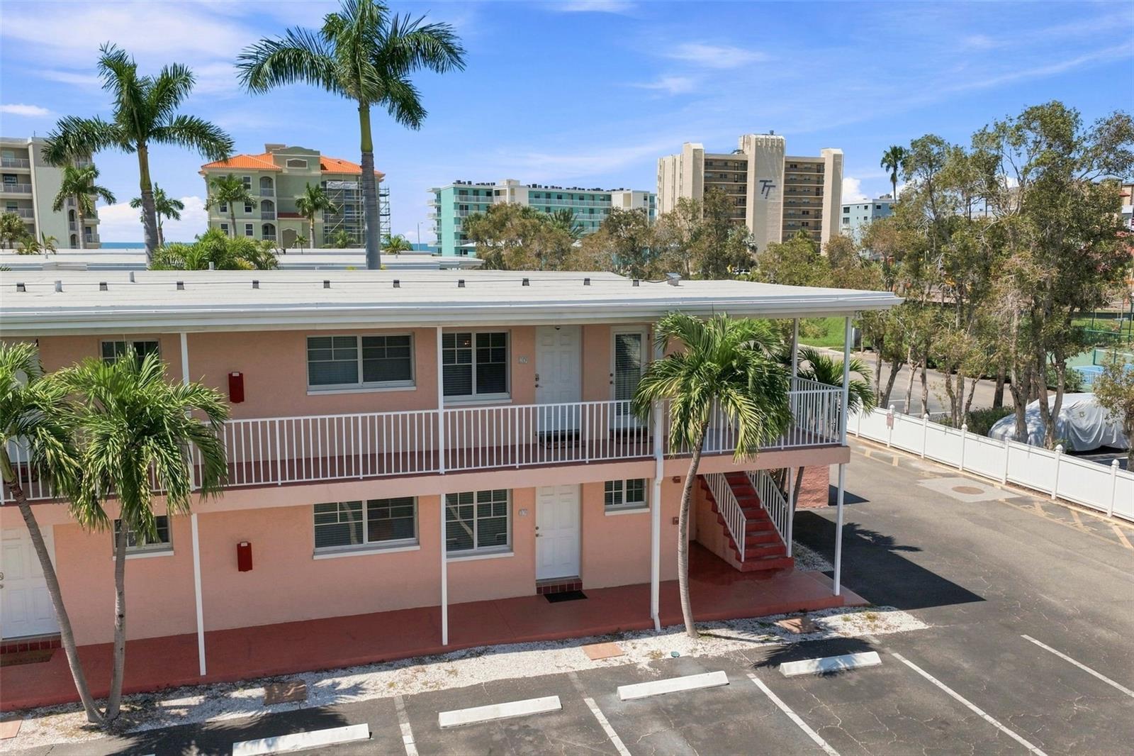 19417 GULF BLVD #C209 — photo 2