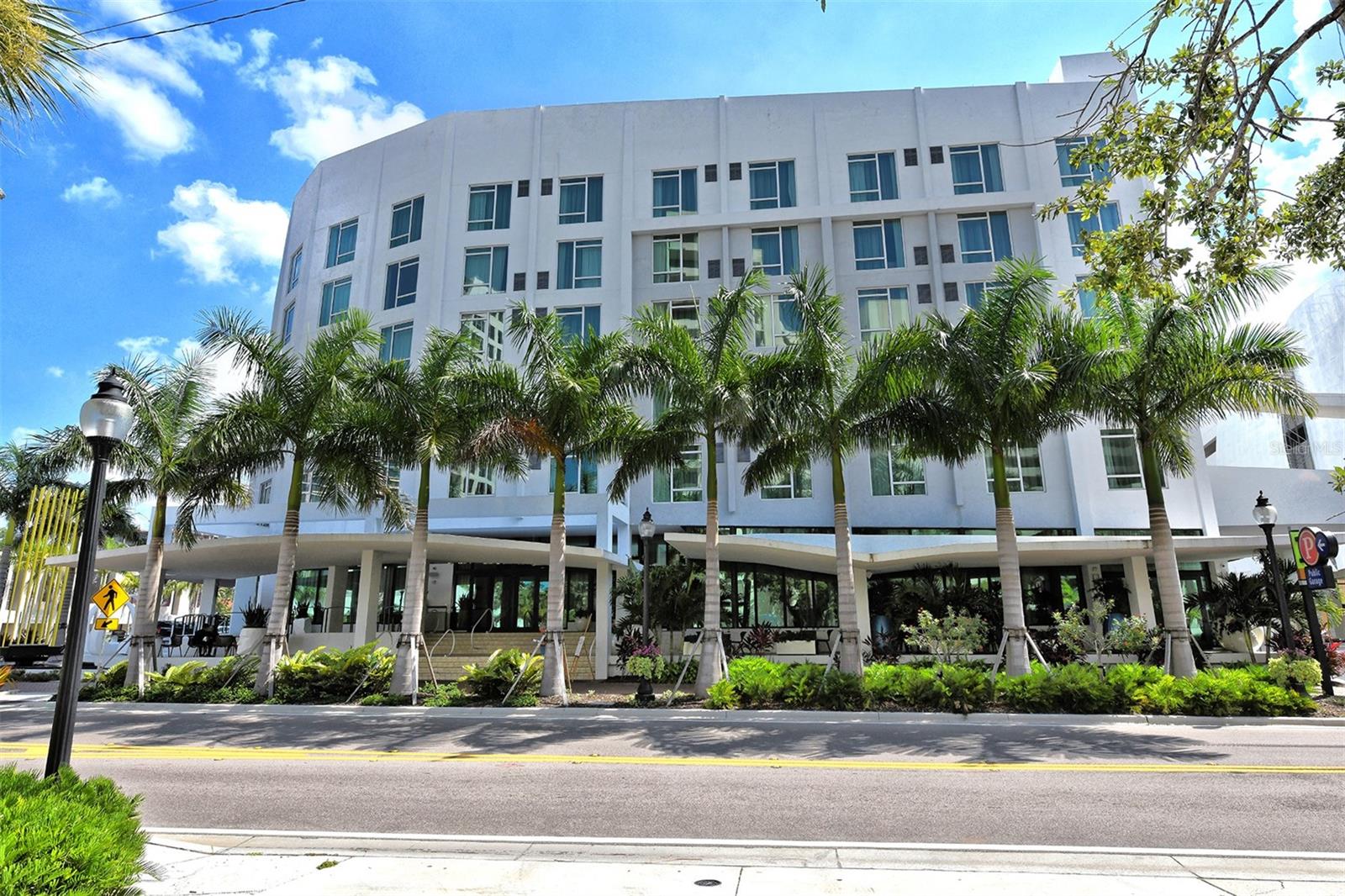 516 LAUREL PARK DR — photo 55