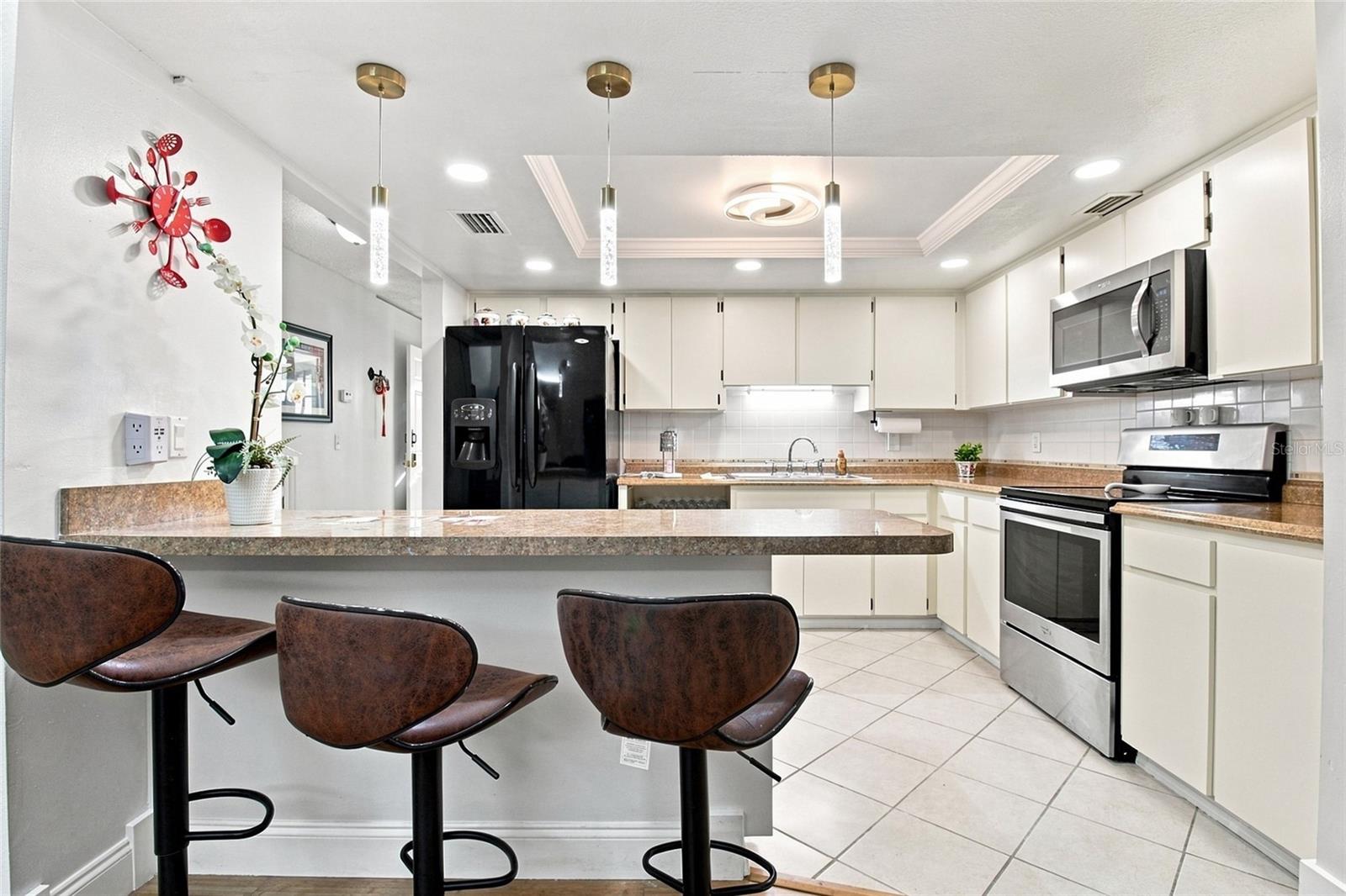 5304 BRADBURY CT — photo 12
