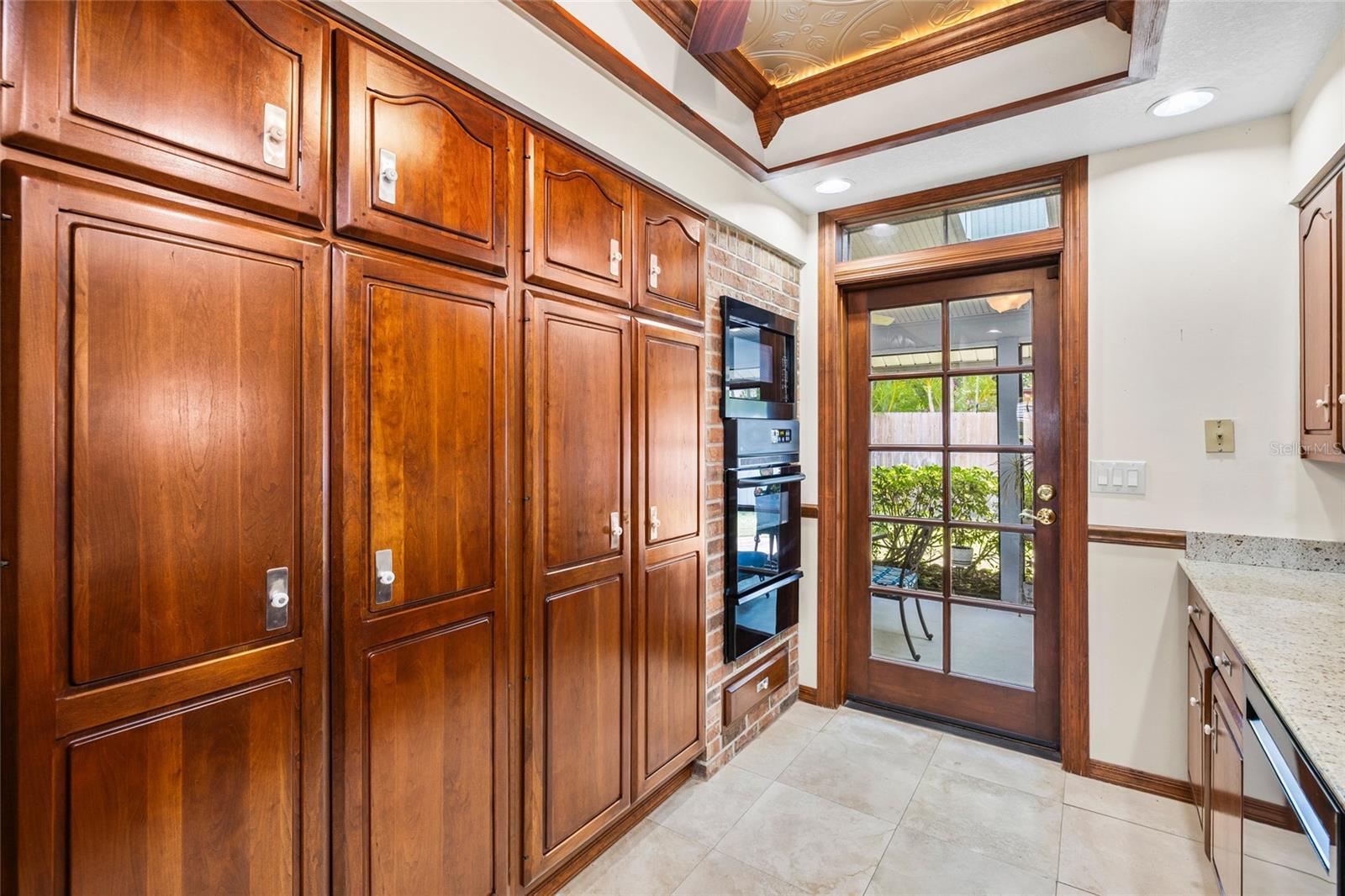 2707 WESTCHESTER DR N — photo 19