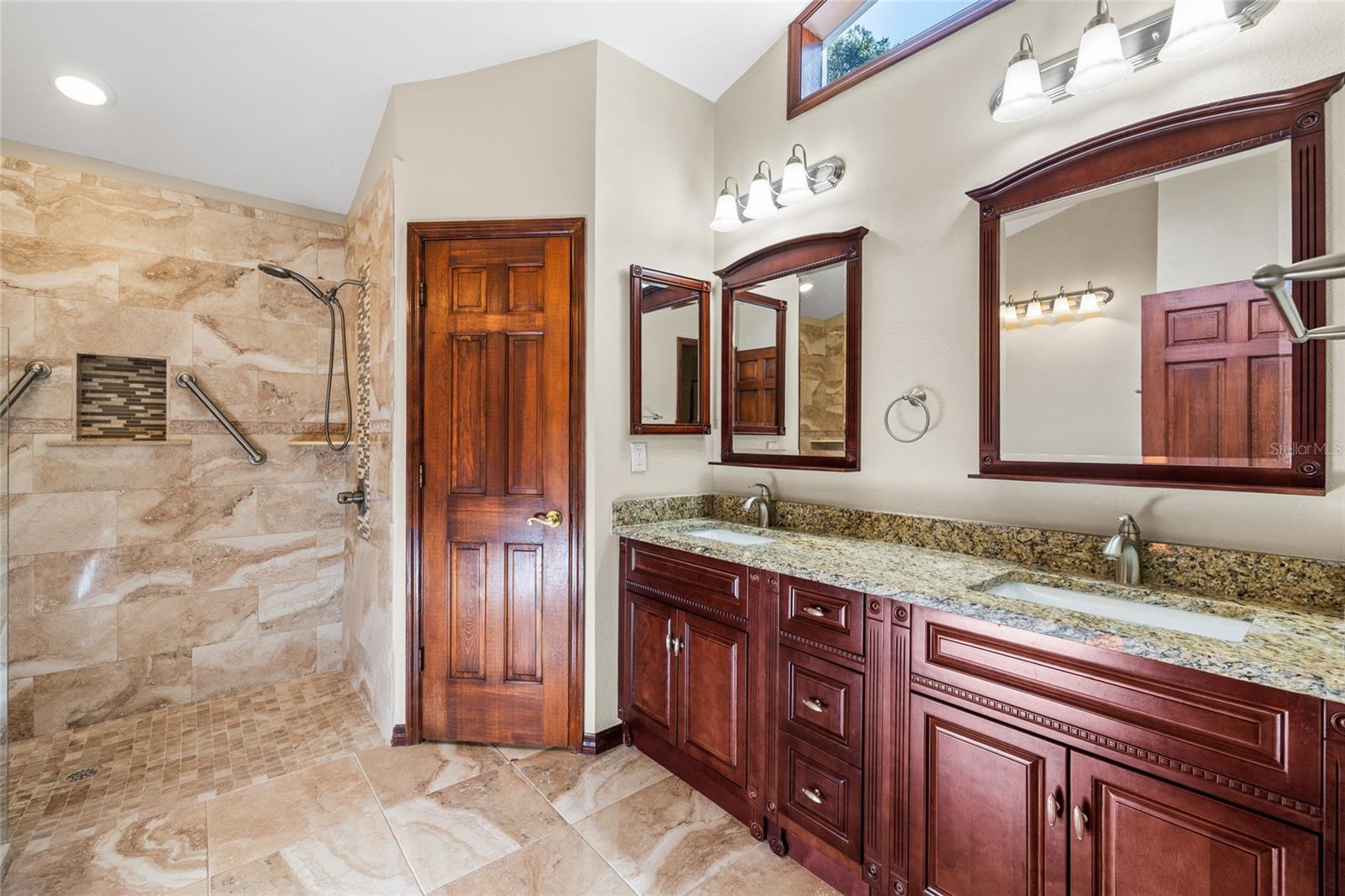 2707 WESTCHESTER DR N — photo 29