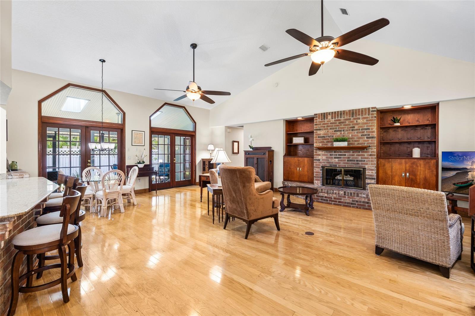 2707 WESTCHESTER DR N — photo 13