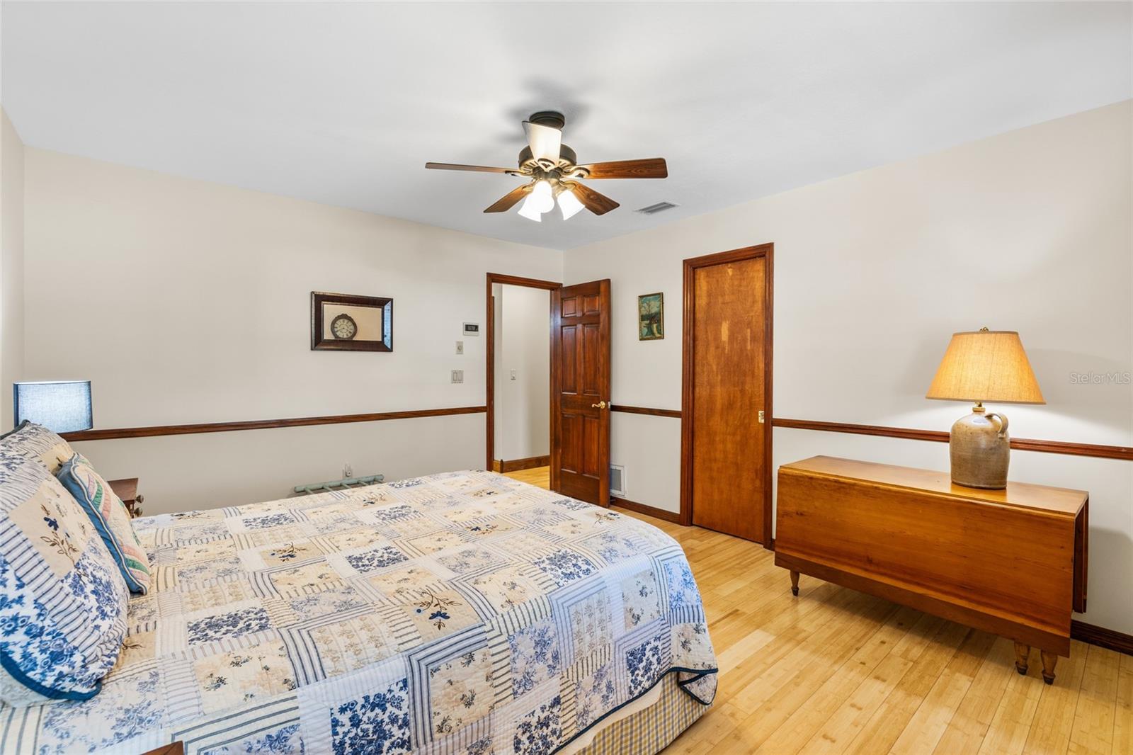 2707 WESTCHESTER DR N — photo 34