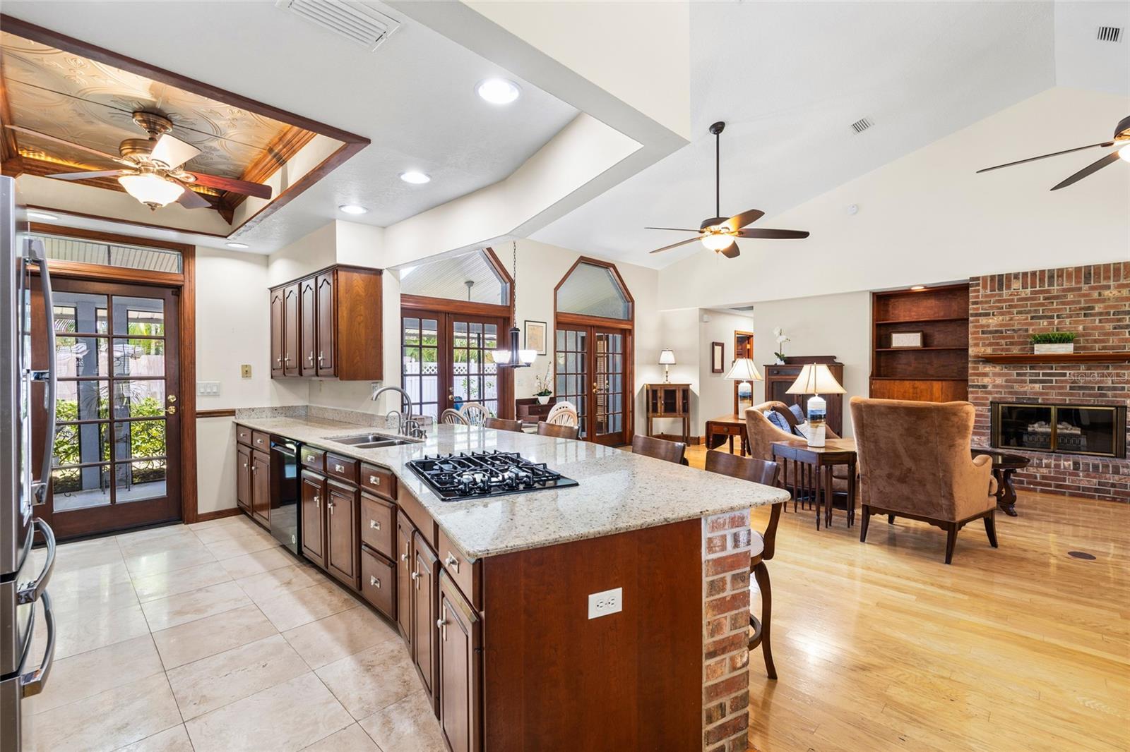 2707 WESTCHESTER DR N — photo 17