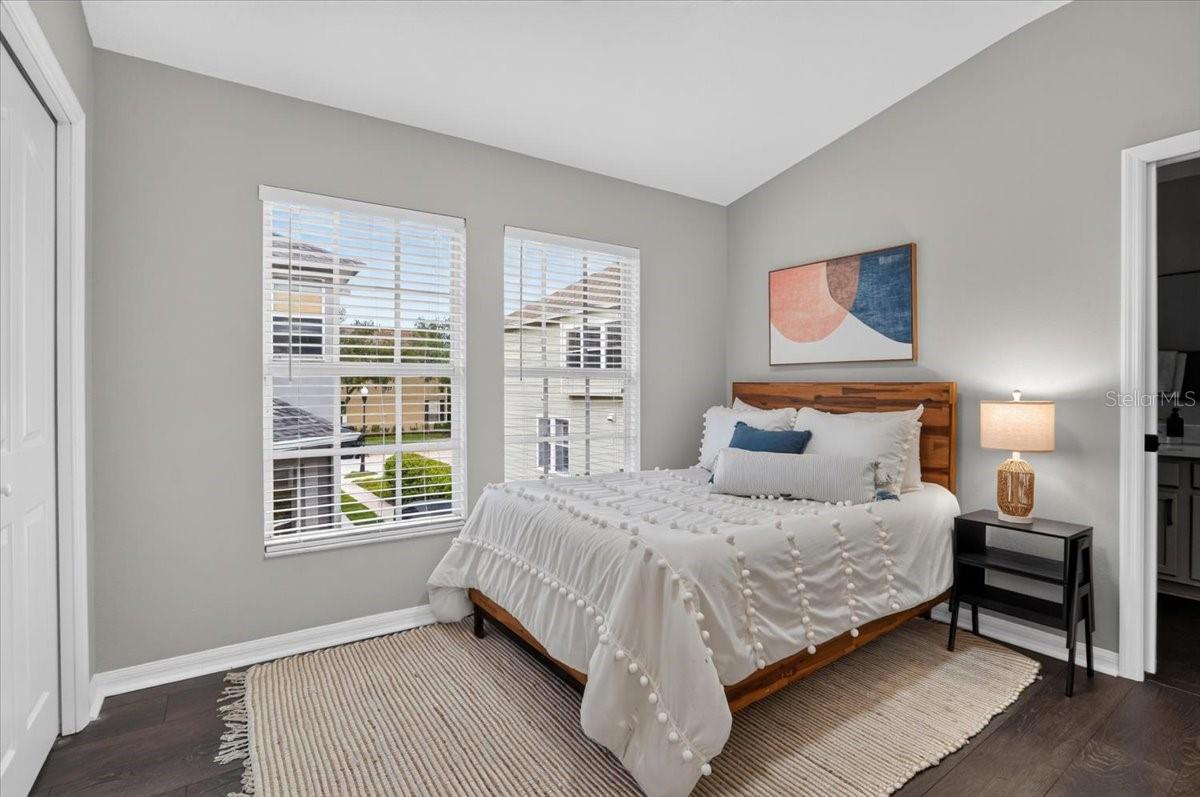 9830 W PARK VILLAGE DR — photo 45