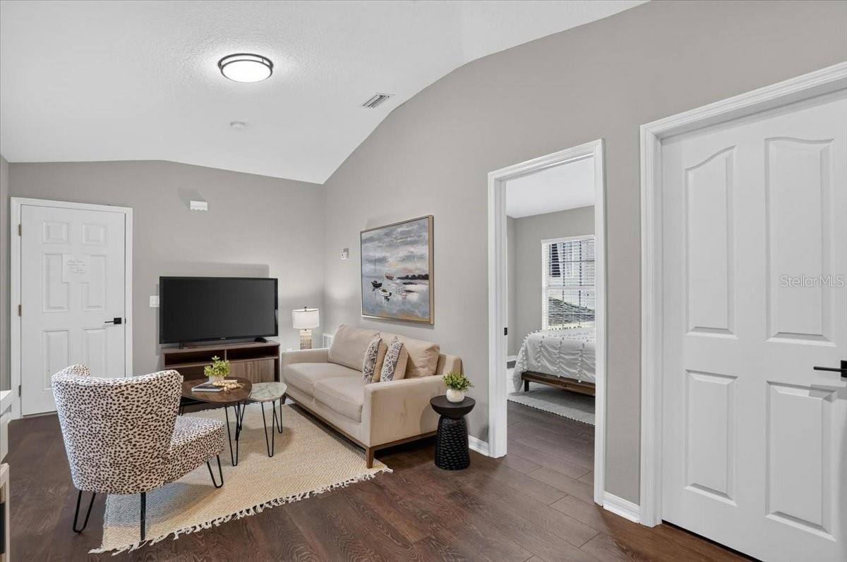 9830 W PARK VILLAGE DR — photo 39