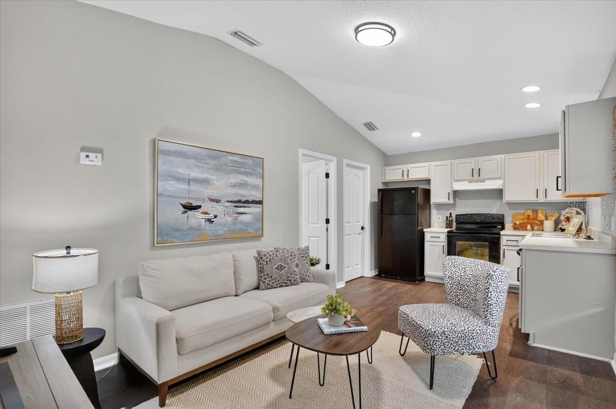 9830 W PARK VILLAGE DR — photo 43