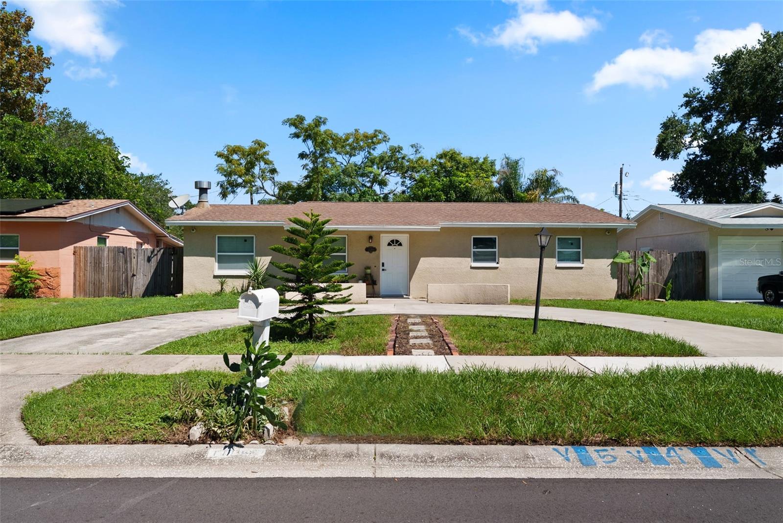 11199 TEMPLE AVE — photo 34