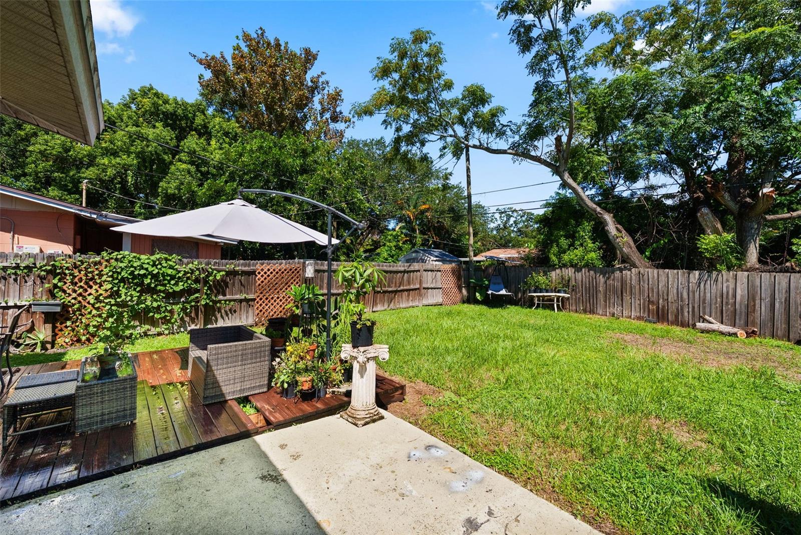 11199 TEMPLE AVE — photo 33