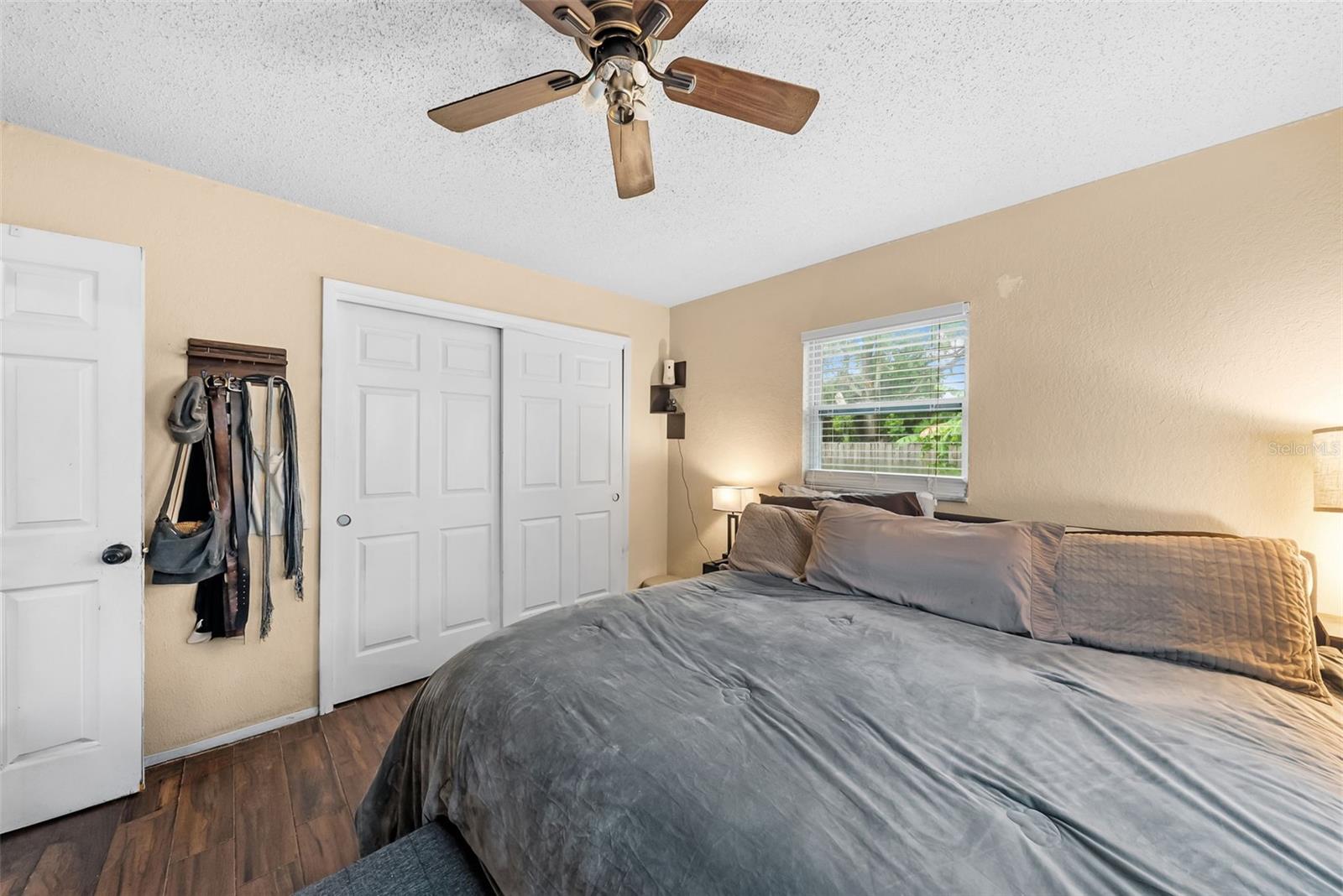 11199 TEMPLE AVE — photo 20