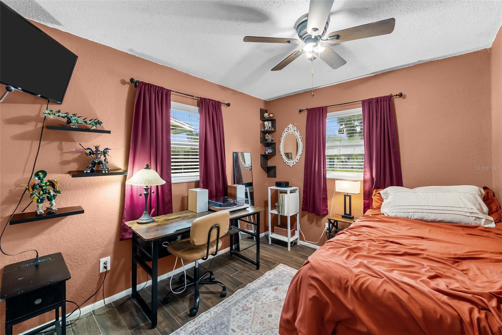 11199 TEMPLE AVE — photo 25