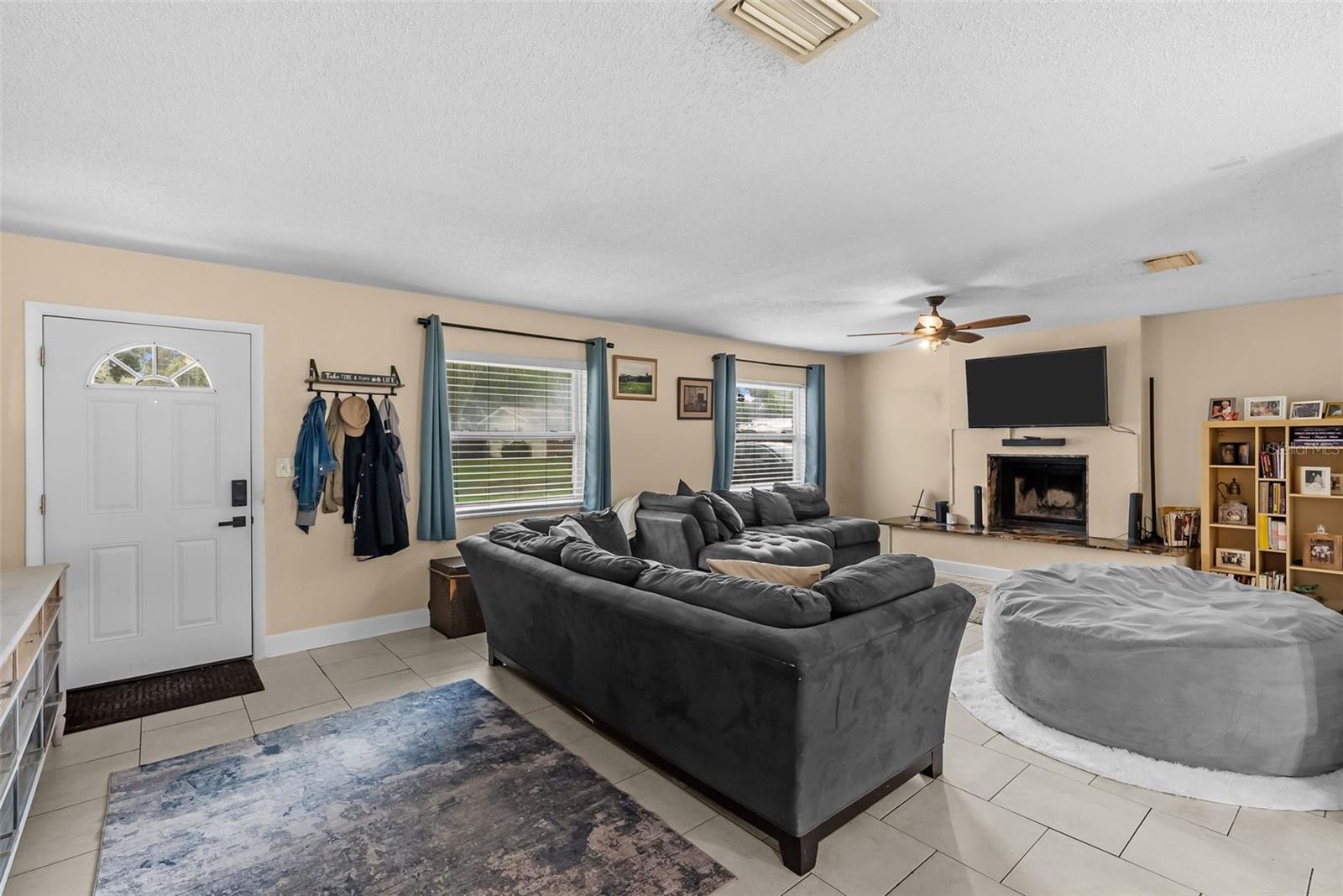 11199 TEMPLE AVE — photo 6