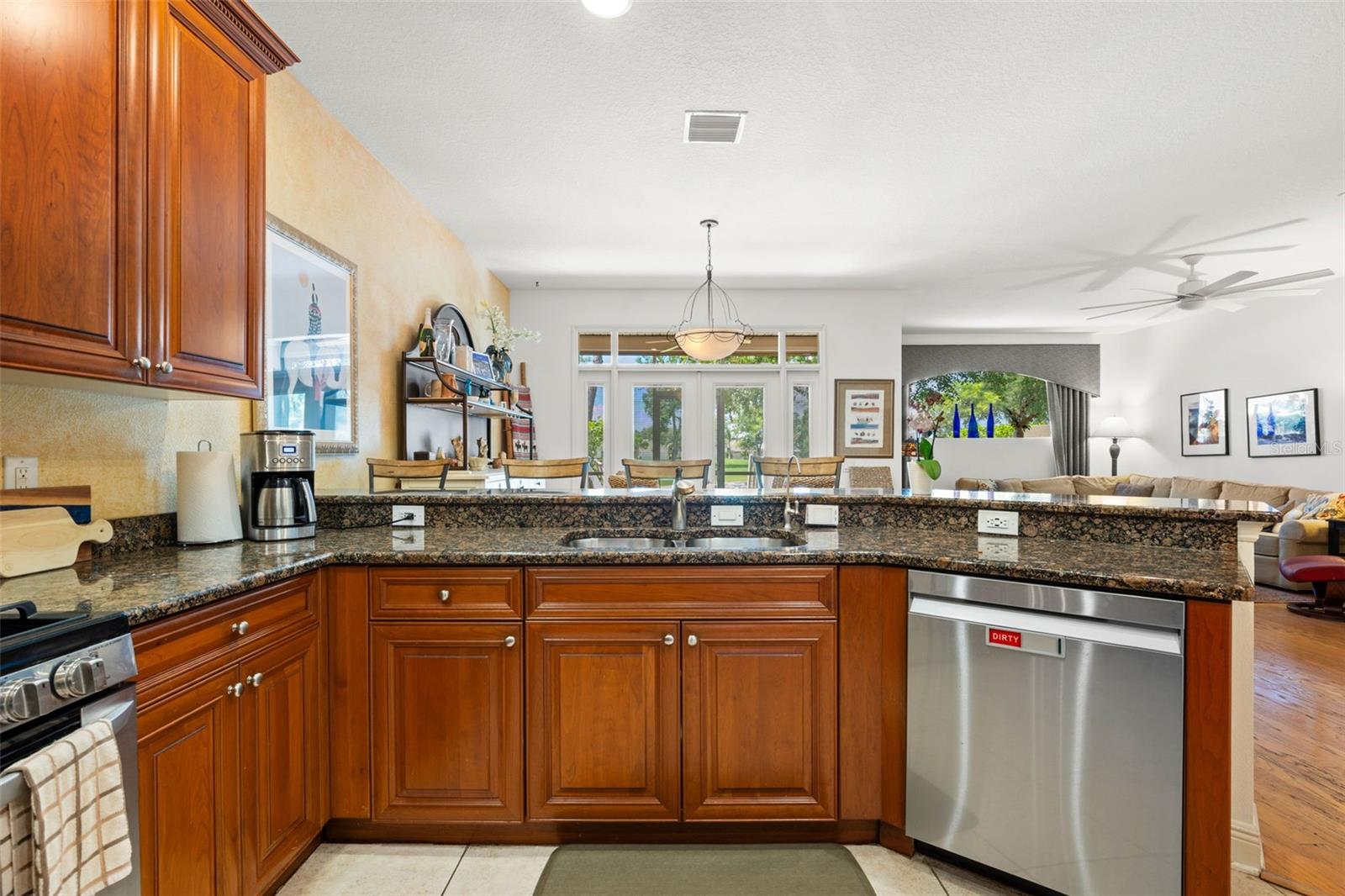6058 GULFPORT BLVD S — photo 17