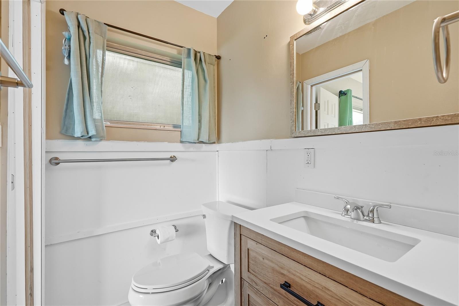 3860 BELLE VISTA E — photo 16