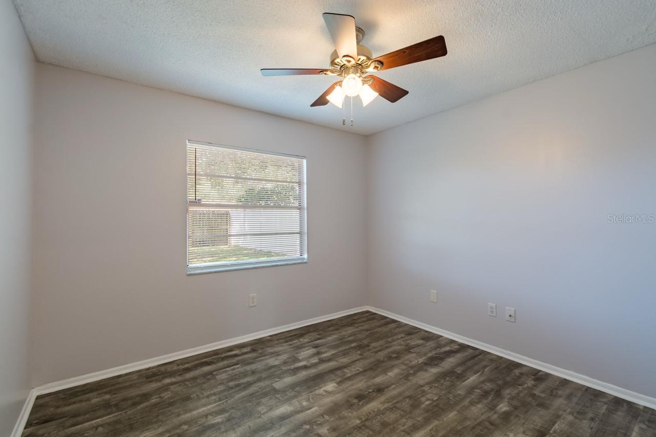 1074 BRIDLEWOOD WAY — photo 8